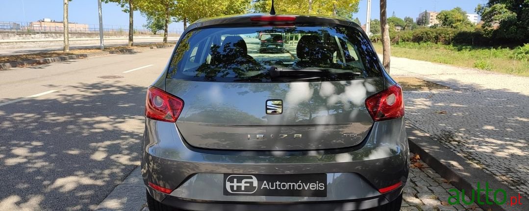 2015' SEAT Ibiza photo #4