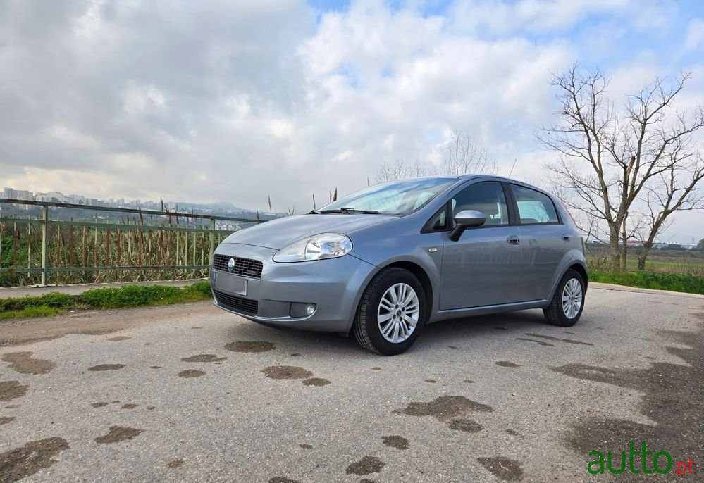 2007' Fiat Grande Punto photo #1
