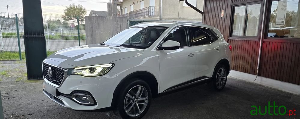 2023' MG EHS Phev Luxury photo #4