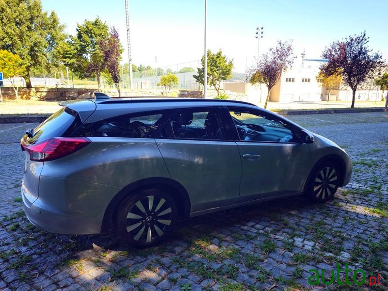 2016' Honda Civic Tourer photo #5