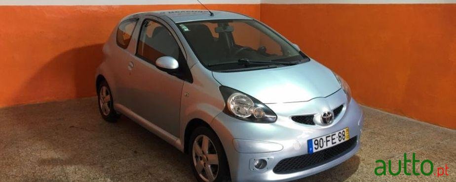 2008' Toyota Aygo 1.1 photo #1