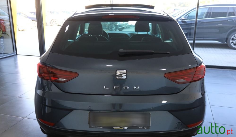 2019' SEAT Leon photo #5