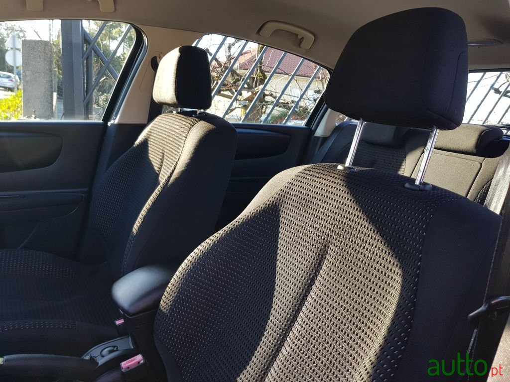 2006' Citroen C4 photo #6