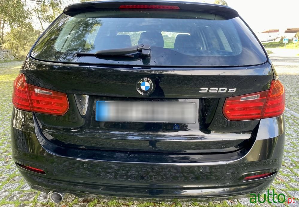 2013' BMW 320 photo #4