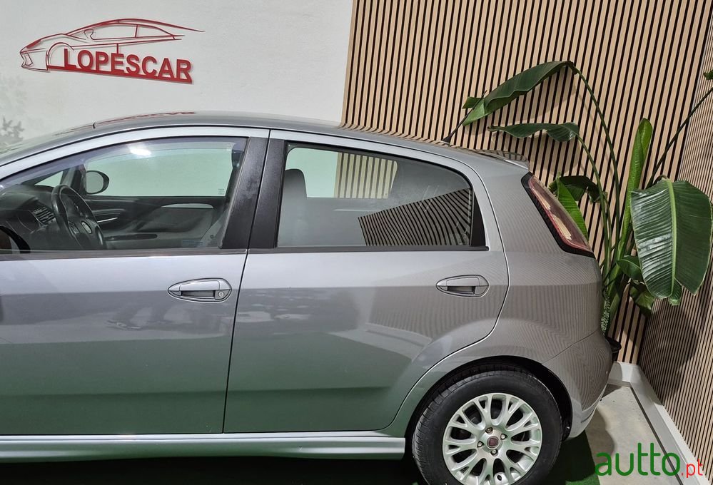 2010' Fiat Punto Evo 1.4 Dynamic photo #3