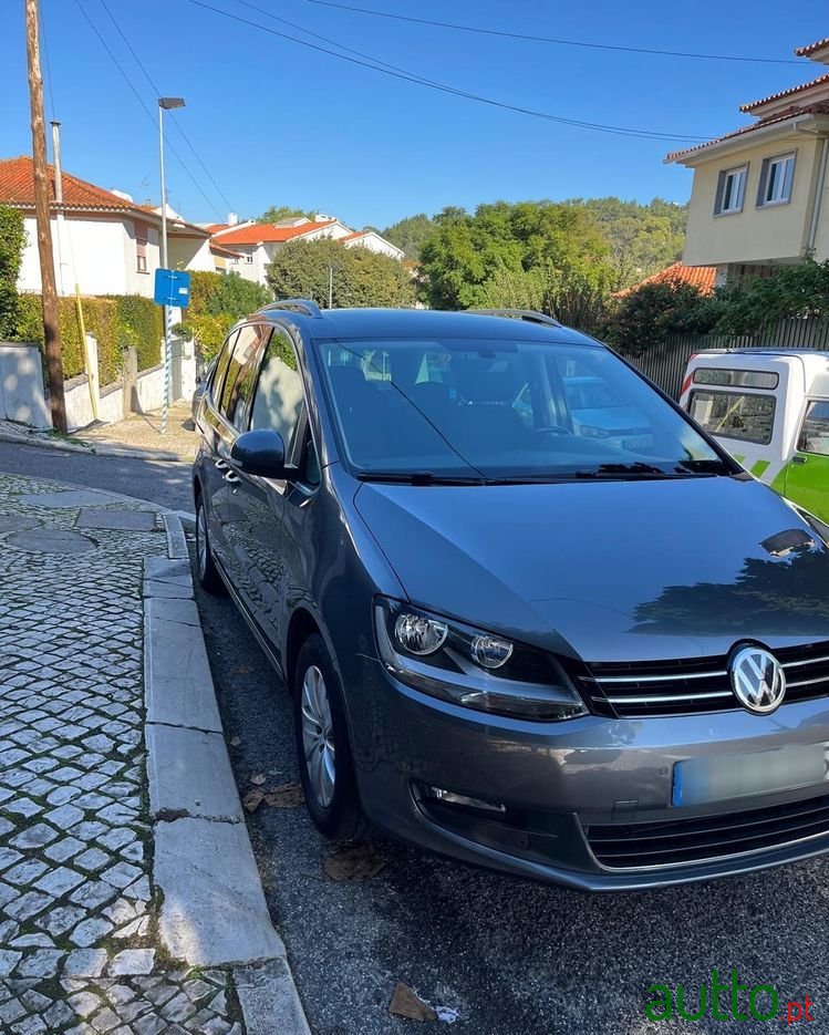 2018' Volkswagen Sharan photo #5