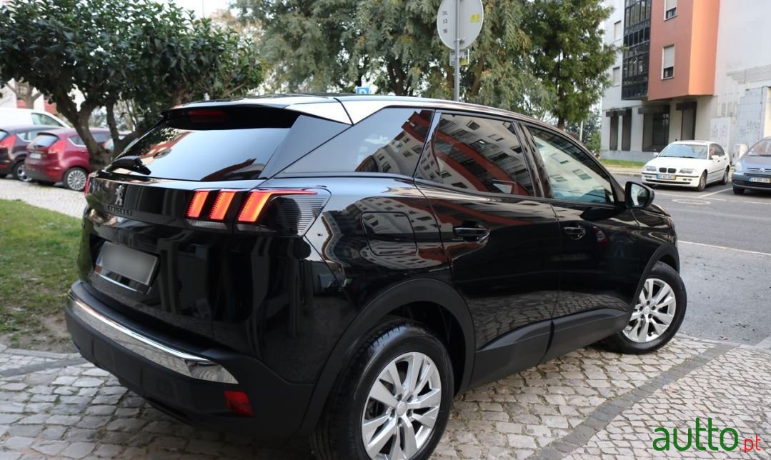 2019' Peugeot 3008 photo #2