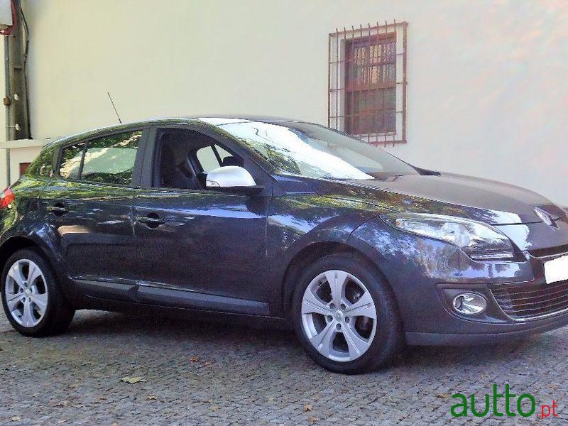 2013' Renault Megane 1.5 Dci Dynamic 110 Cv photo #2