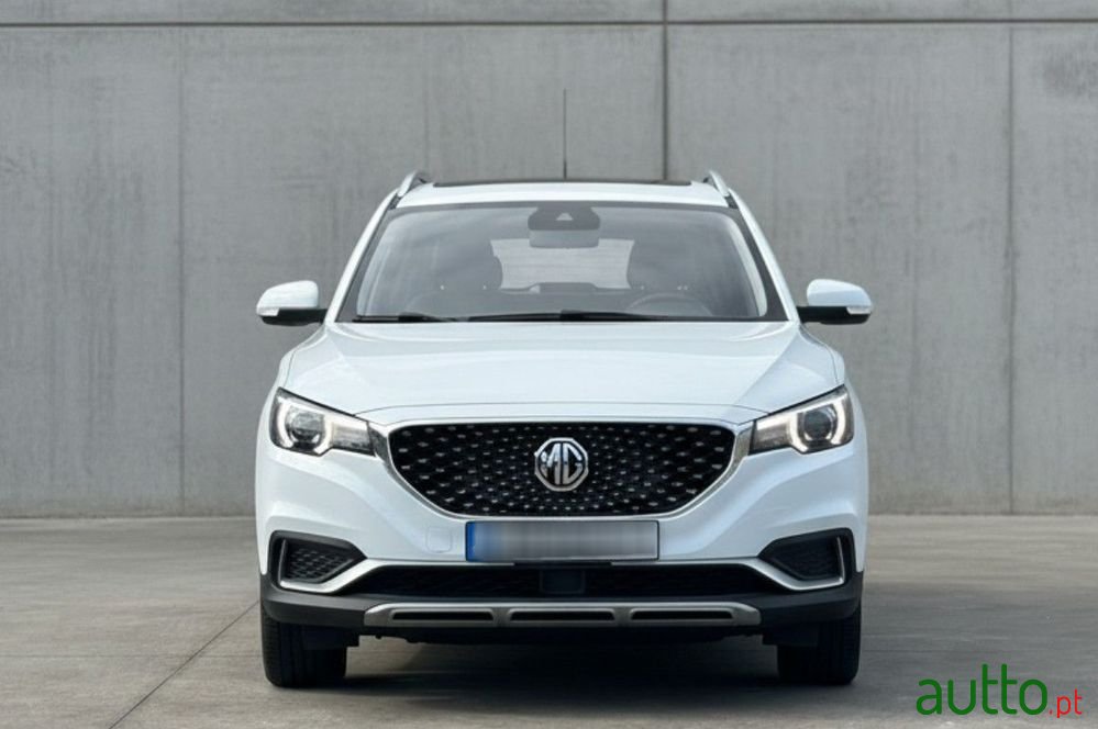 2021' MG ZS Luxury photo #2