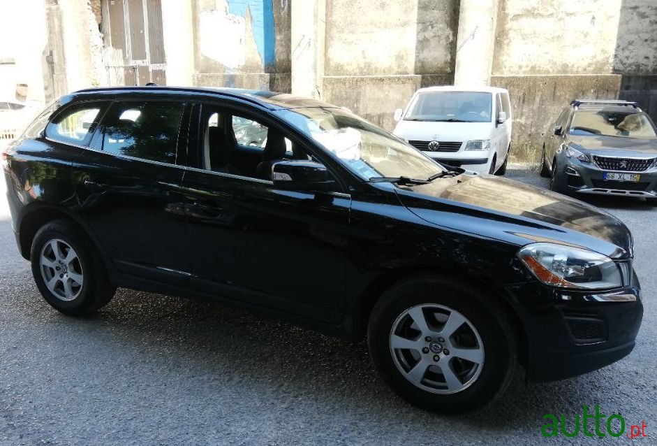 2010' Volvo Xc-60 2.0 D3 Drive Momentum photo #1