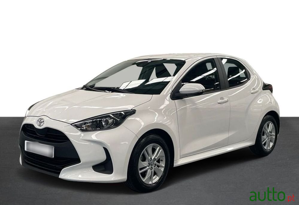 2022' Toyota Yaris photo #1