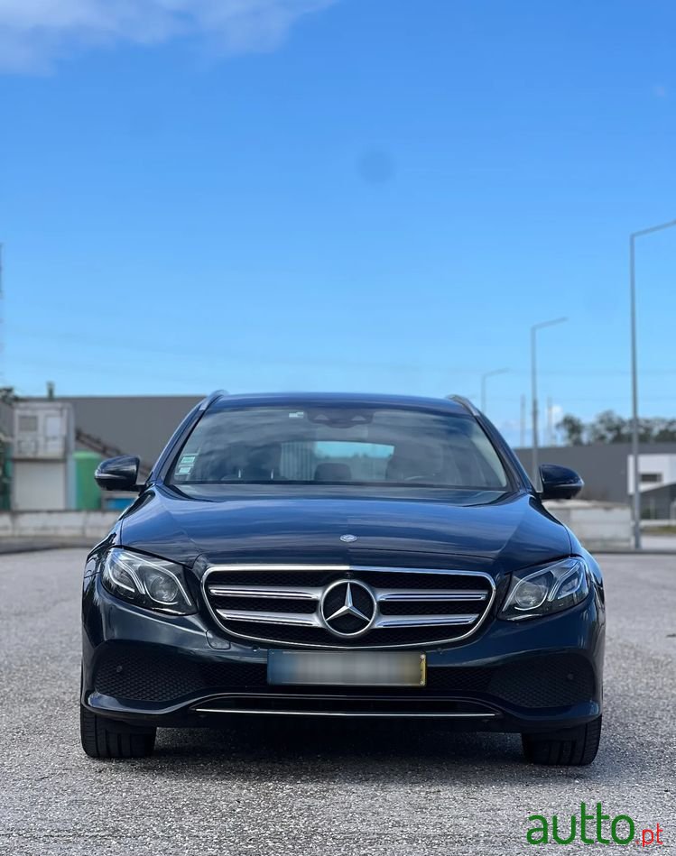 2017' Mercedes-Benz E 220 photo #3