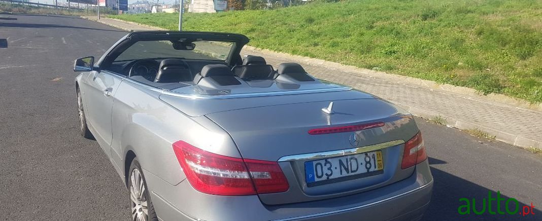 2011' Mercedes-Benz E-220 photo #3