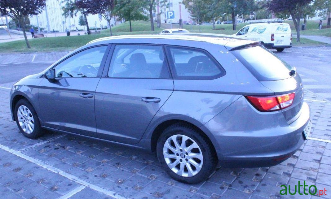 2015' SEAT Leon photo #1