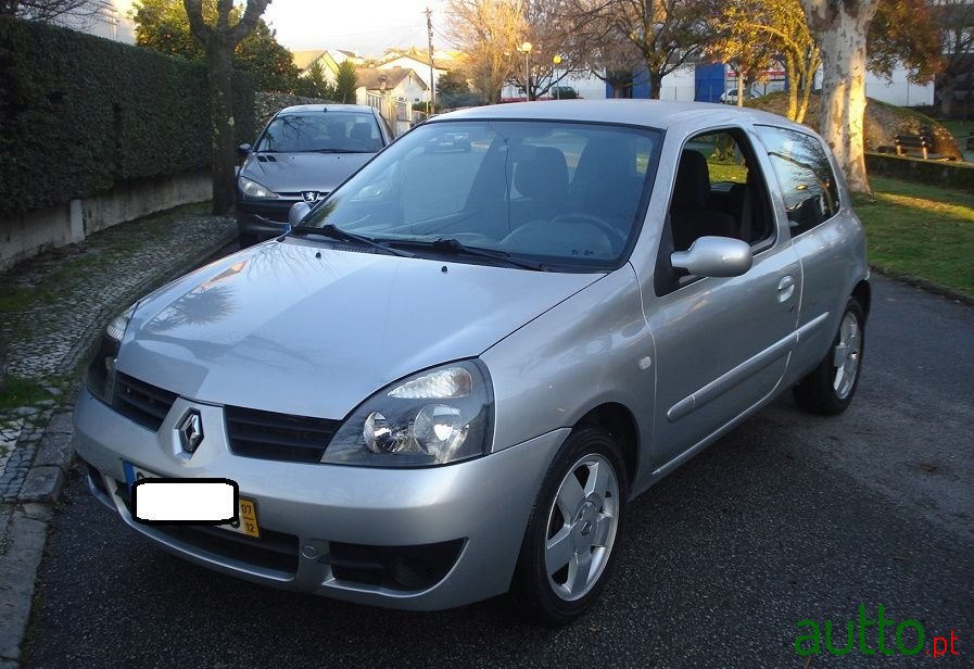2007' Renault Clio photo #1