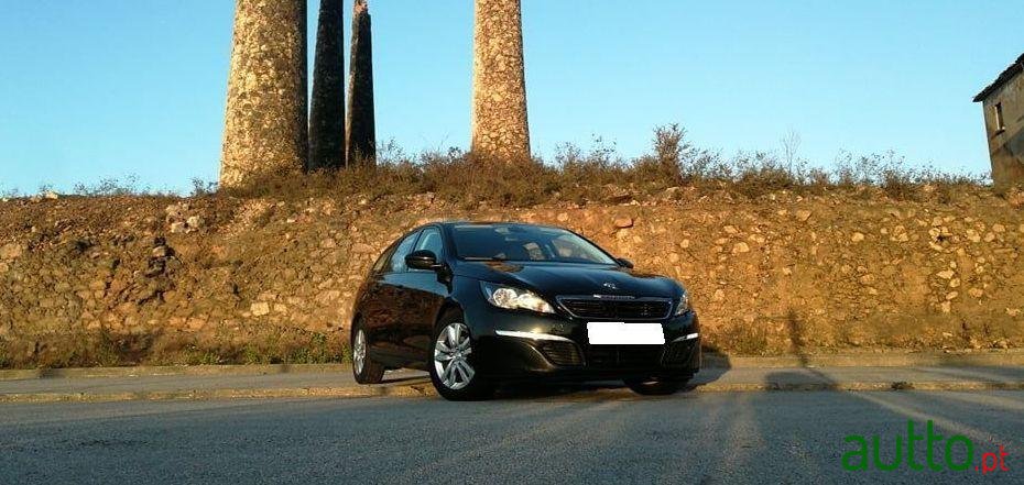 2016' Peugeot 308 Sw photo #1