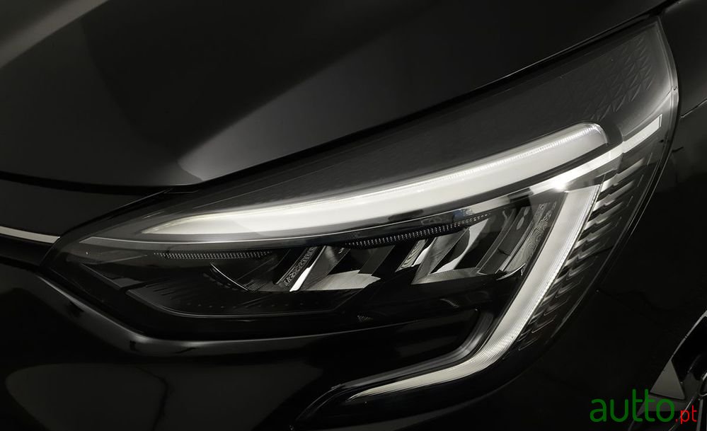 2022' Renault Clio 1.0 Tce Limited photo #6