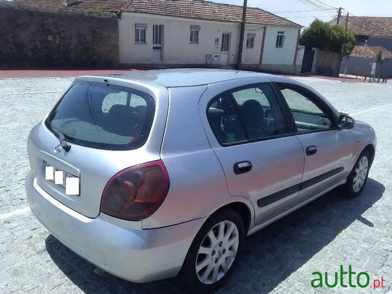 2003' Nissan Almera photo #2