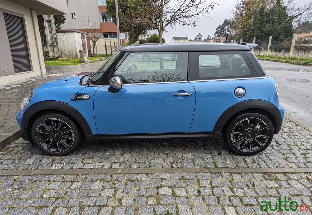 2013' MINI Cooper S Bayswater photo #3