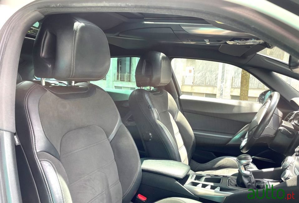 2016' DS Automobiles Ds5 photo #5