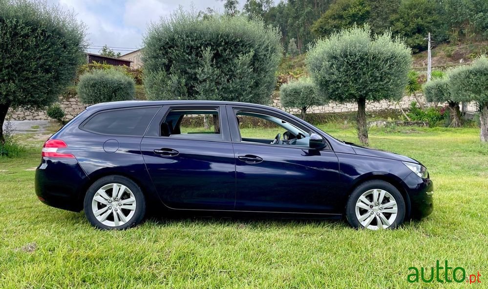 2015' Peugeot 308 Sw photo #5