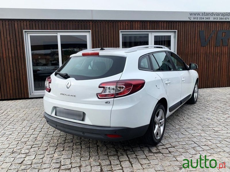 2012' Renault Megane Sport Tourer photo #4