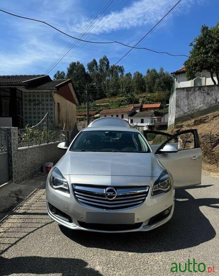 2013' Opel Insignia photo #2