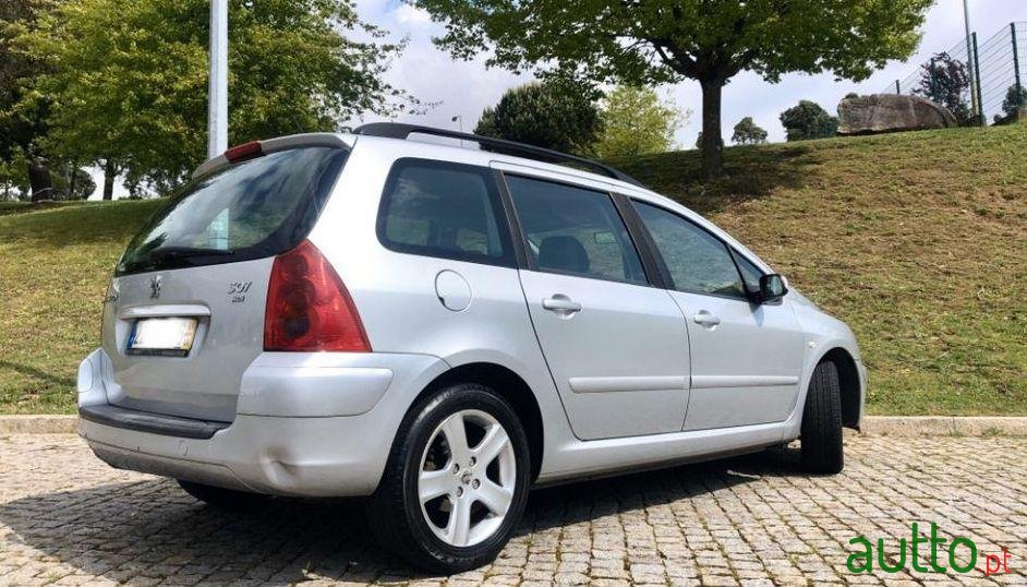 2005' Peugeot 307 Sw photo #3
