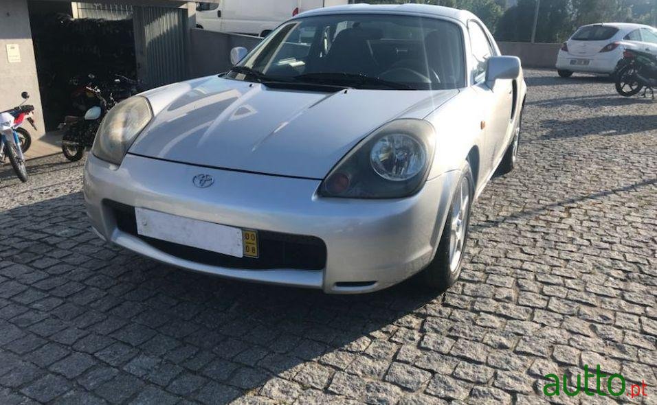 2000' Toyota MR2 photo #1