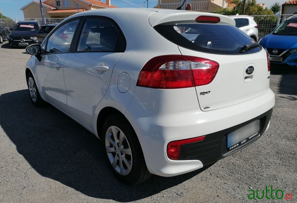 2016' Kia Rio 1.1 Crdi photo #5