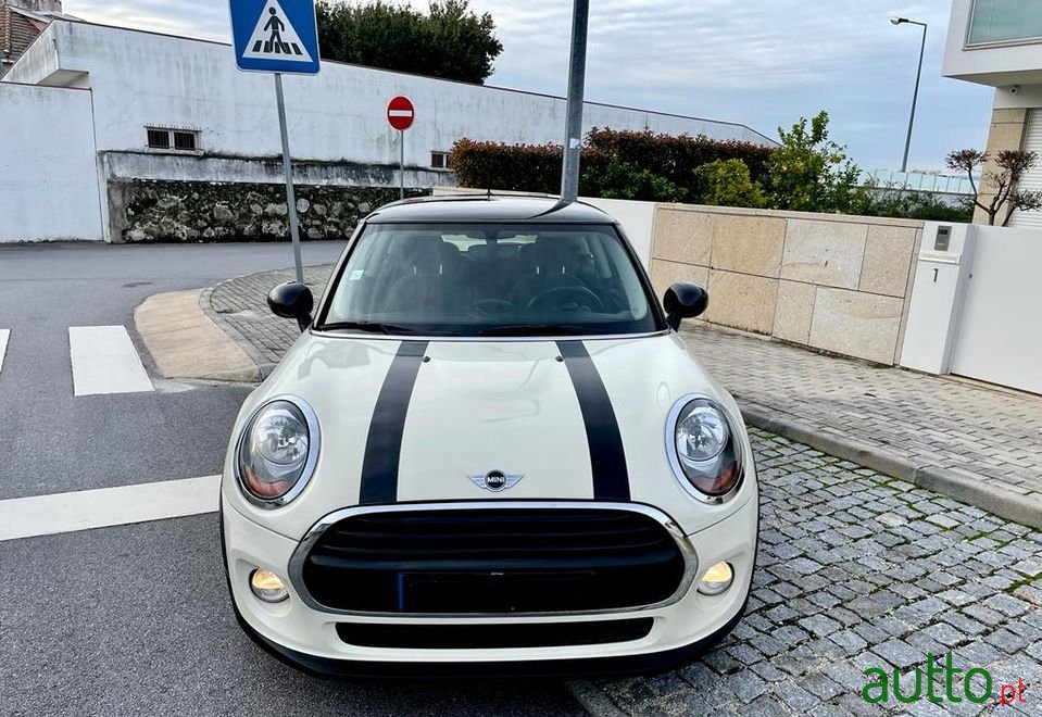 2015' MINI One photo #4