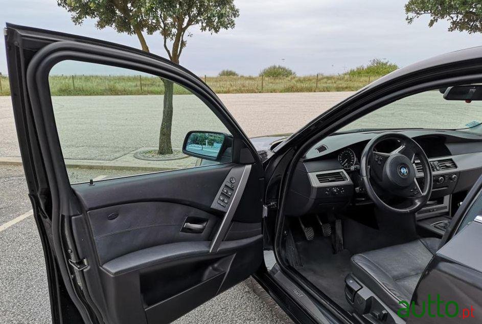 2007' BMW 520 2.0 D photo #1