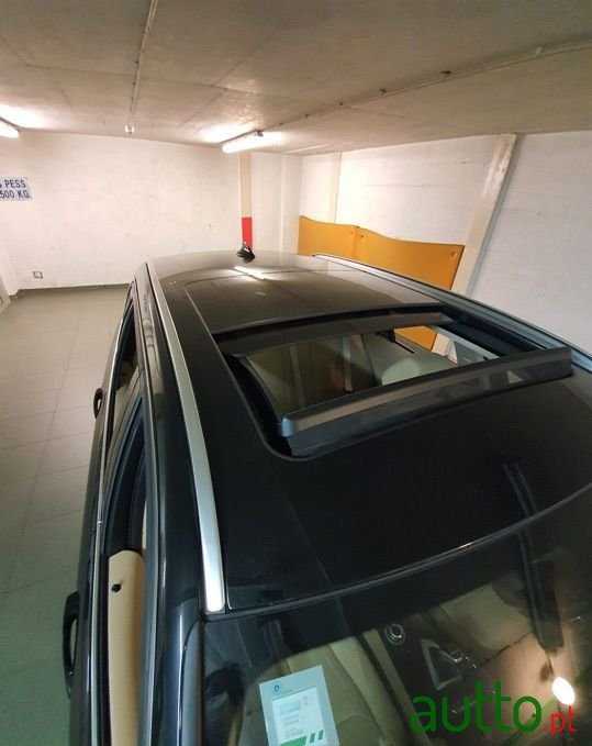 2012' BMW 320 photo #6