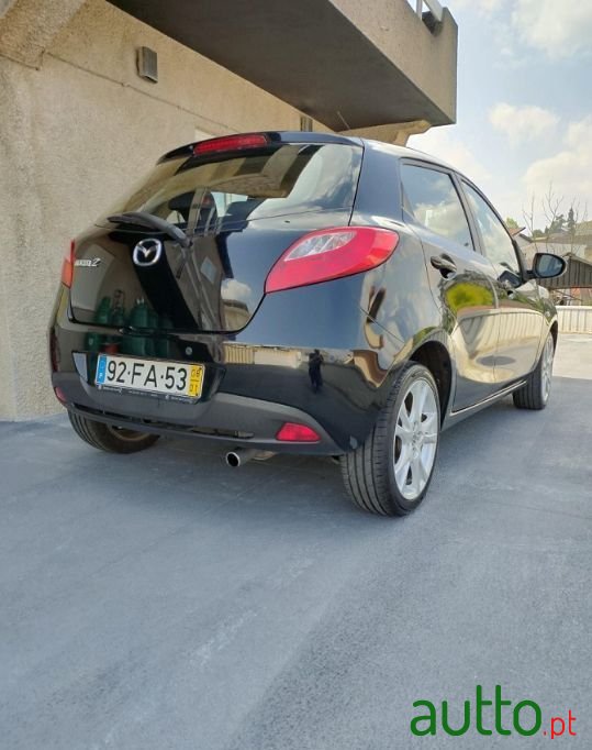 2007' Mazda 2 Sport photo #3