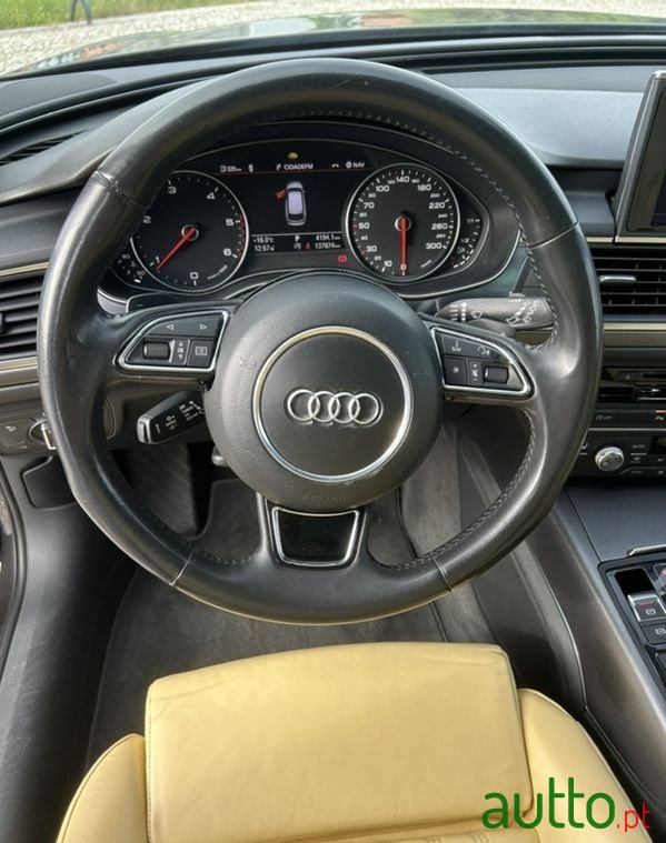 2012' Audi A6 Avant photo #6