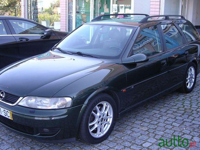 2001' Opel Vectra Caravan photo #3