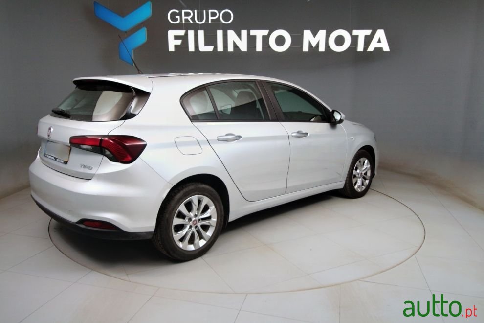 2019' Fiat Tipo photo #2