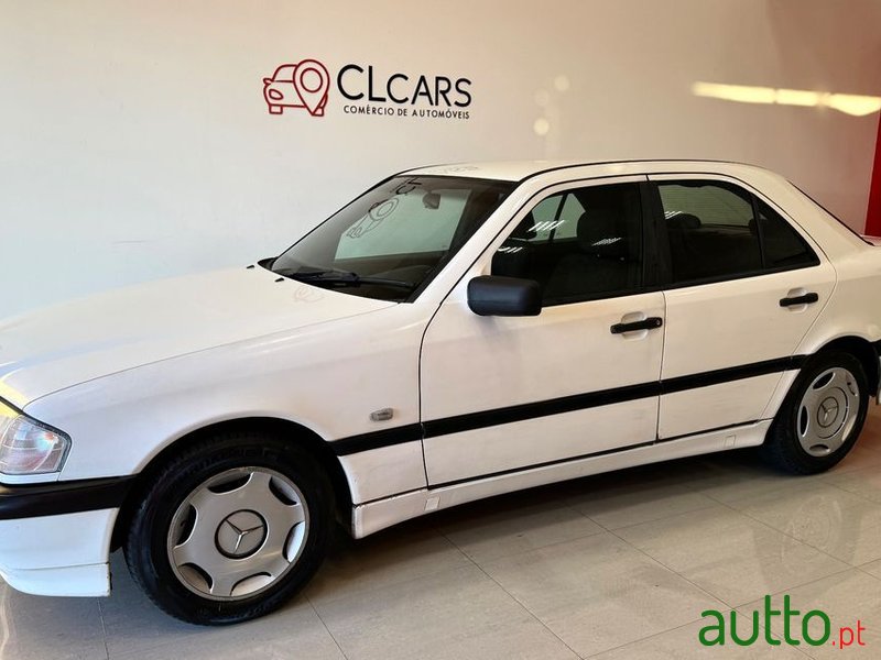 1997' Mercedes-Benz Classe C photo #2