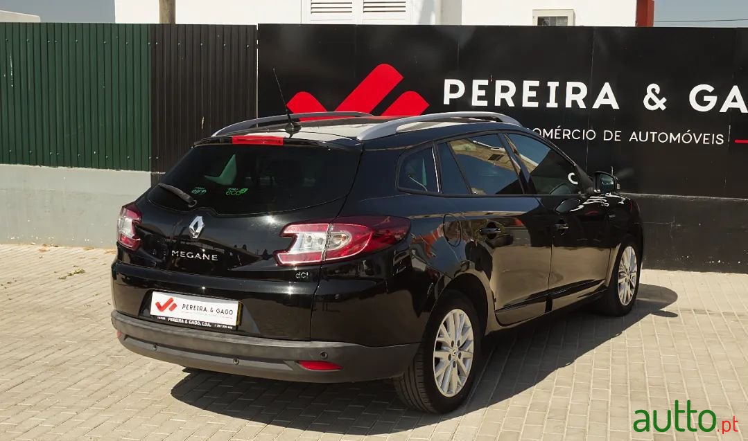 2013' Renault Megane Sport Tourer photo #4