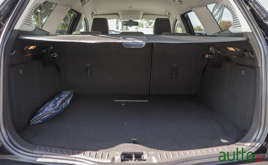 2017' Ford Focus Sw photo #6