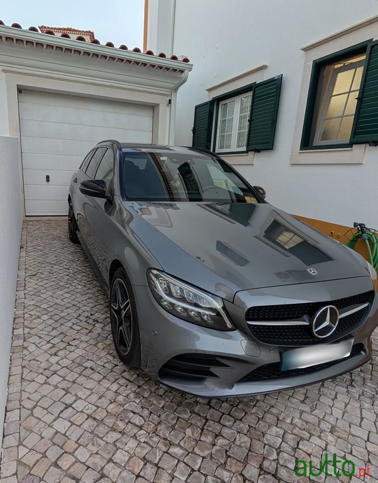 2020' Mercedes-Benz Classe C photo #1
