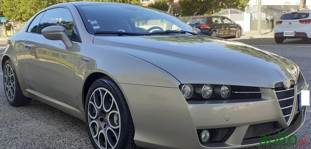 2009' Alfa Romeo Brera photo #2