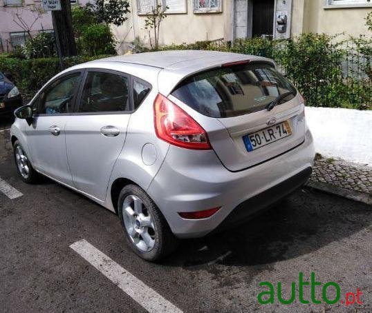 2011' Ford Fiesta 1.25 Trend photo #3