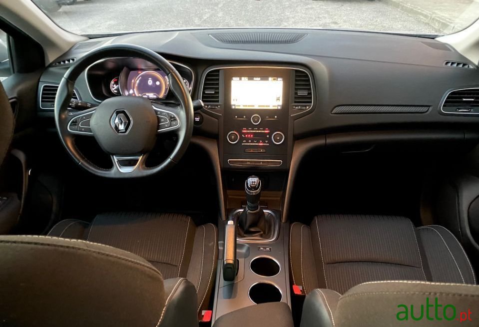 2018' Renault Megane photo #4