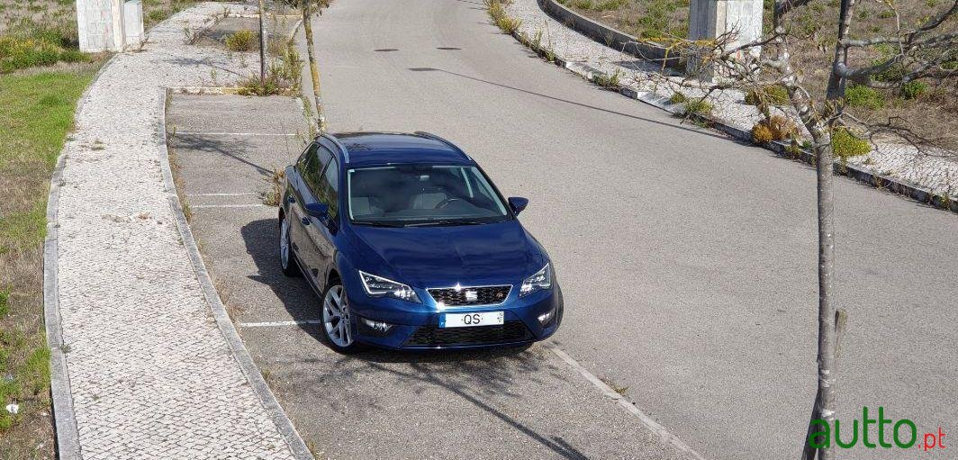 2016' SEAT Leon St photo #2