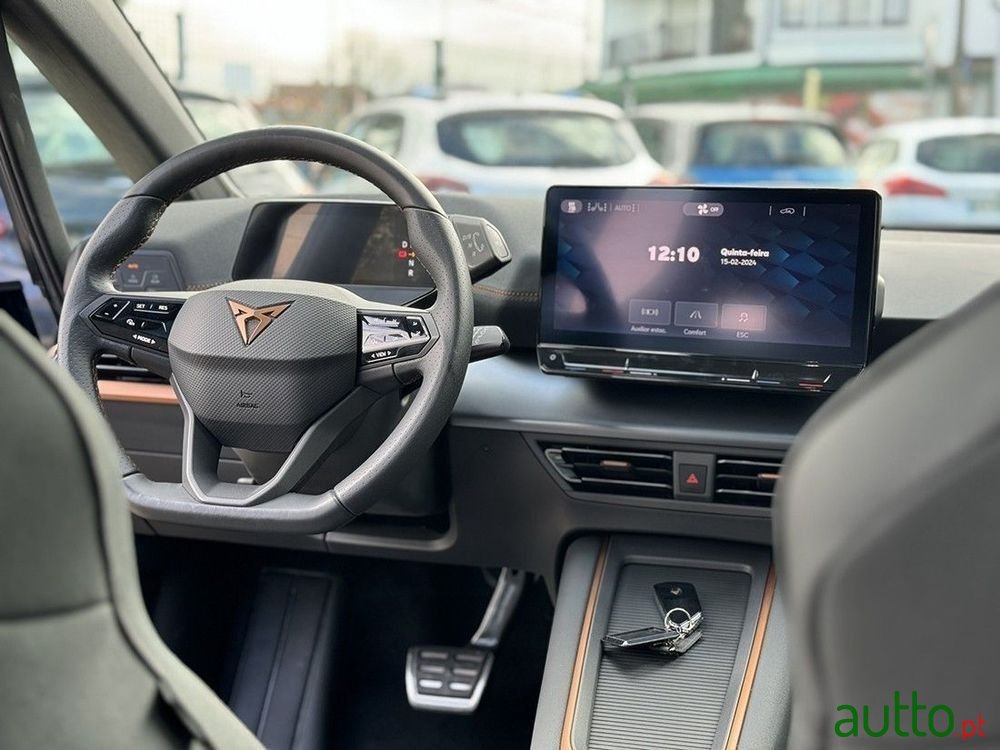 2022' Cupra Born photo #2