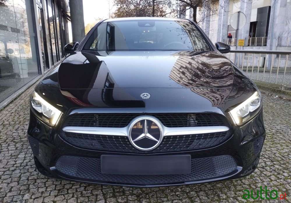 2019' Mercedes-Benz A 180 photo #2