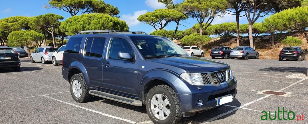 2007' Nissan Pathfinder photo #1