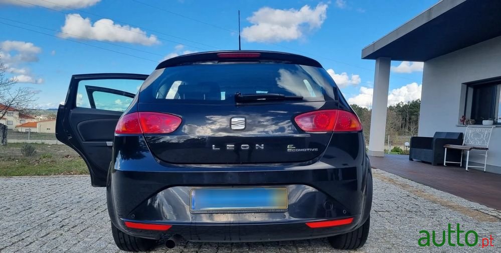 2012' SEAT Leon photo #3