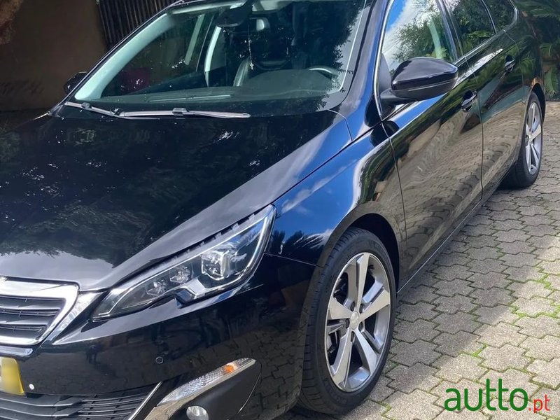 2014' Peugeot 308 Sw photo #2